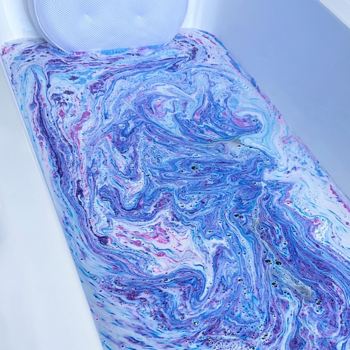 Sweater Weather Bath Dust for Kids & Adults - Colourful Glitters & Hot Chocolate Fragrance - Made in Australia by Bath Box