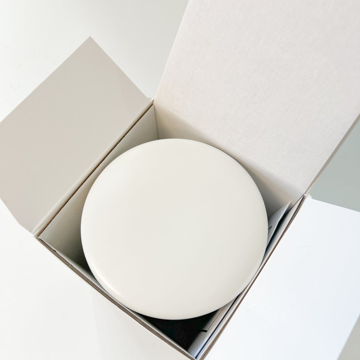 Vanilla Bourbon Candle - Natural Soy Wax, Large Triple Scented, Strong Double Wick Candle by Bath Box Australia