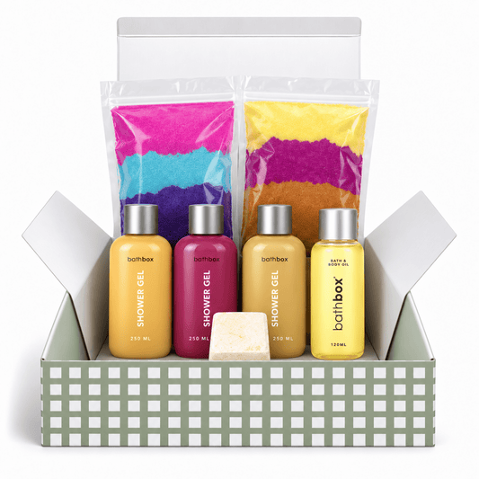 Christmas Treats Gift Box with Caramel Popcorn, Plum Pudding and Maple Crunch shower gels, bath dust, steamer and oil