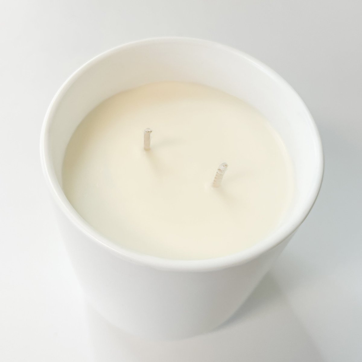 Coastal Breeze Candle - Natural Soy Wax, Large Triple Scented, Strong Double Wick Candle by Bath Box Australia